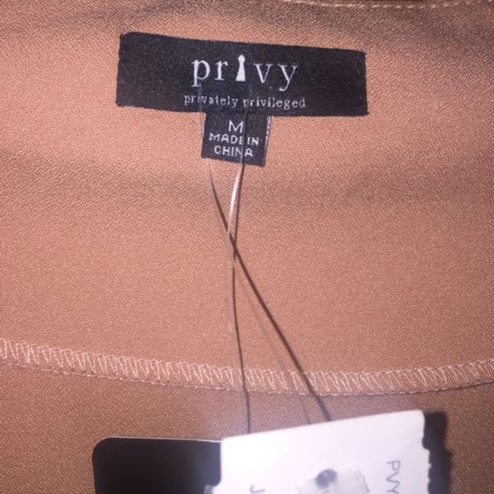 Steps New York Privy Collection Nude Top - Picture 3 of 4
